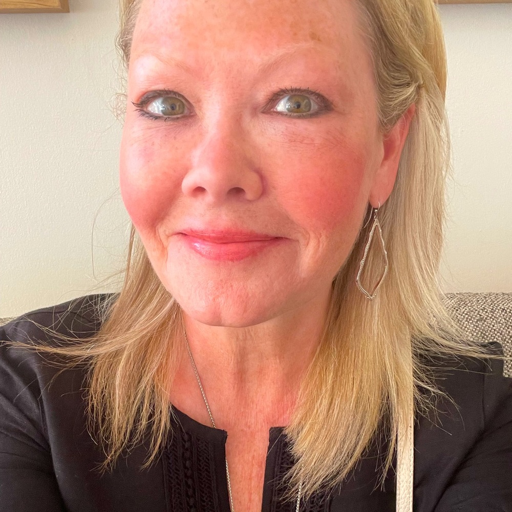 Meet your Posher, Melanie